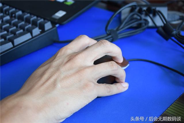 人体工程学鼠标,人体工程学鼠标打游戏好用吗