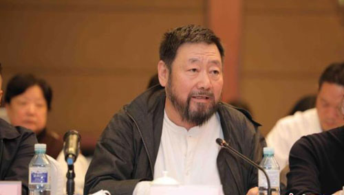 《火红年华》为工业题材剧打开新思路