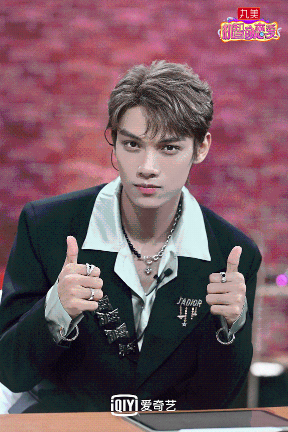 《机智的恋爱》汪靖宗独自等待吕珊12小时 棕榈树意难平