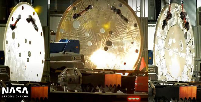 SpaceX 新型底盘抵达星舰基地，   多可搭载 13 部引擎