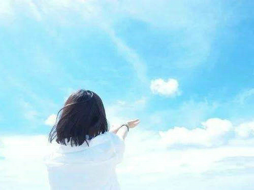 这世界有好多不快,但是还是要好好爱它,爱自己