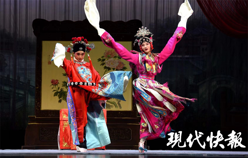 12月1日，《盐城市淮剧保护条例》正式实施