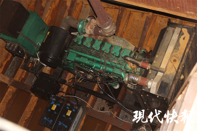 货船昼伏夜出，一查竟是“隐形”采砂船