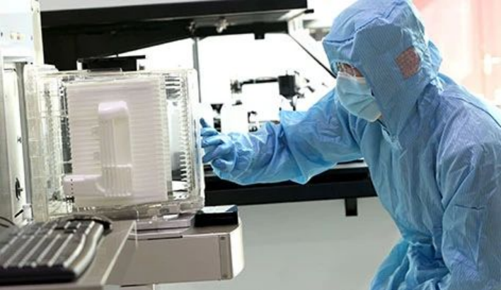打破国外垄断,科翰龙自研晶圆打码机 WM-SC800R 正式通过验收
