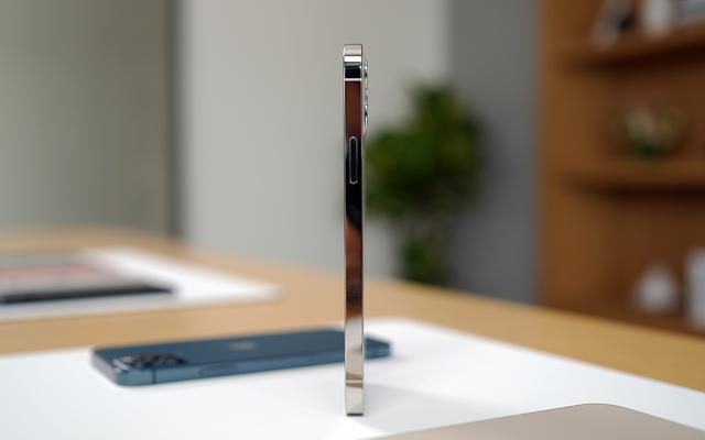 iphone12颜色有几种图片（iphone12各种颜色真机图片）