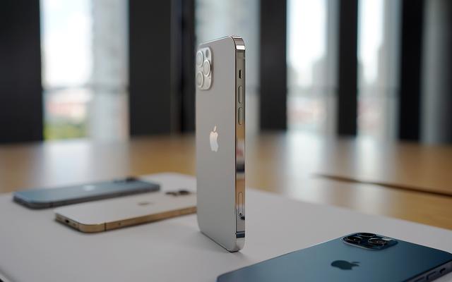 iphone12颜色有几种图片（iphone12各种颜色真机图片）