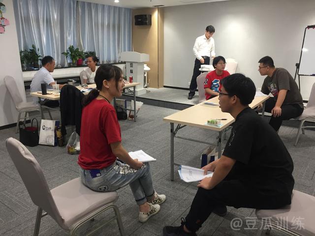 需要层次理论是谁提出的,从员工的五大需求层次理论