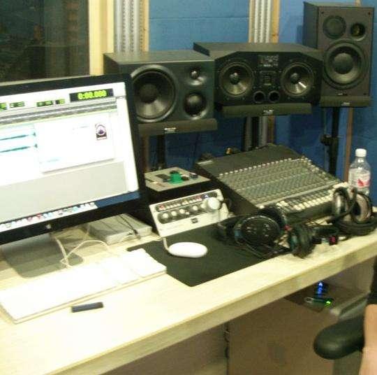 监听耳机有什么用,监听耳机和普通耳机有什么区别