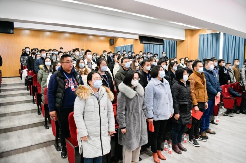 苏州托普学院隆重召开2021学年学生表彰大会