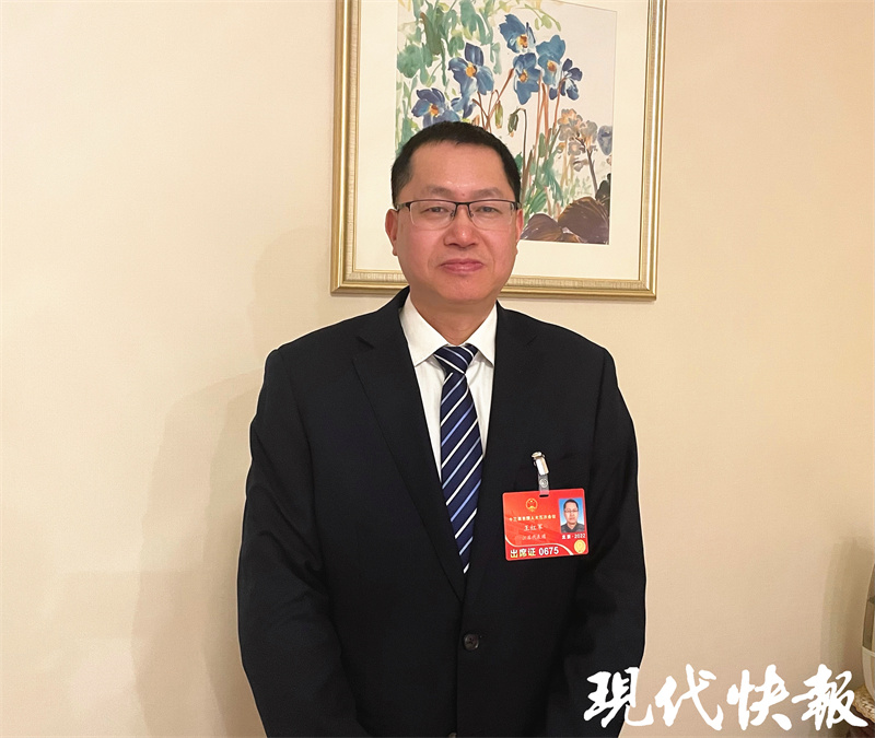 全国人大代表王红军:建议将职业本科专业纳入考公考编目录