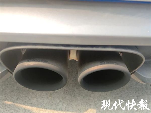豪华跑车屡屡深夜“炸街”，终于栽了
