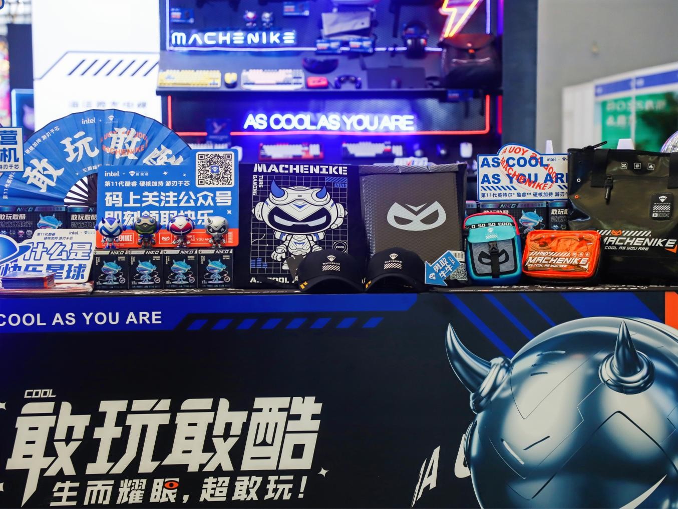 2021机械师CJ狂欢季，超级英雄空降现场助阵