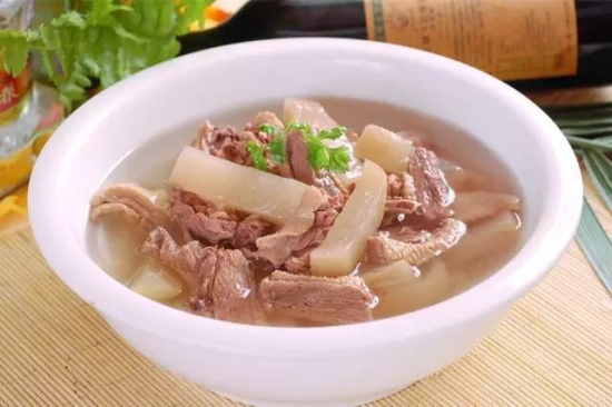 躁热六月，记牢八个   好，万病不长