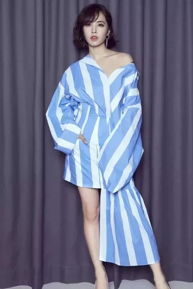 条纹衬衫的N种穿法 你会穿吗