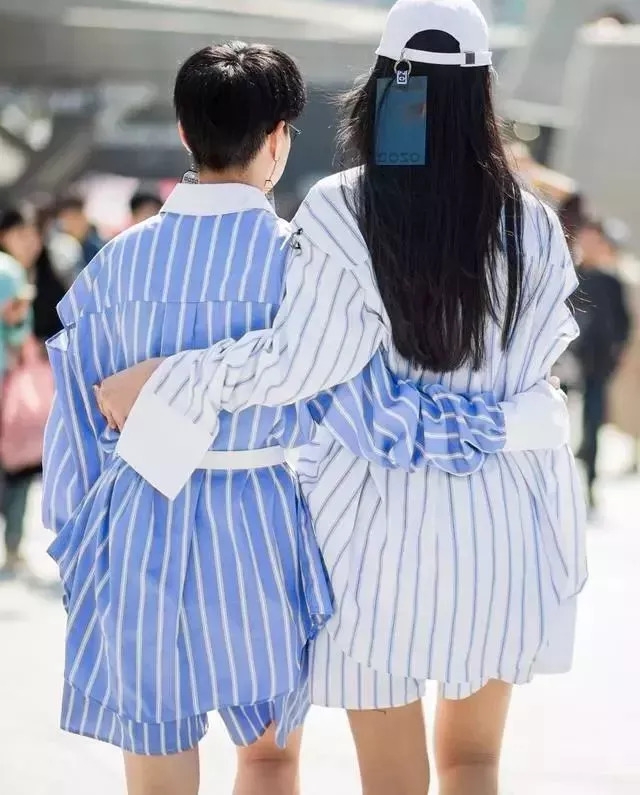 条纹衬衫的N种穿法 你会穿吗