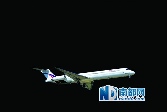 阿尔及利亚载116人客机坠毁 曾被要求改变路线