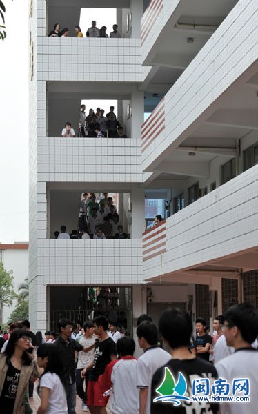 今日福建高考 一天 泉州6万学子参考