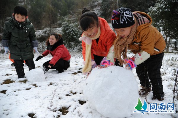 福建迎入冬 大范围降雪 全省 低-6℃