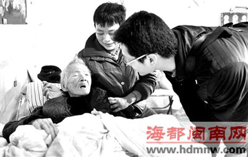 九旬阿嬷布娃娃当孙子30年 盼能见孙子一面
