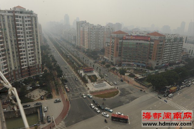 路平灯亮 细微处见城市美