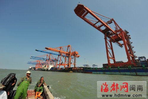 建设经济强市 产业港口齐发力